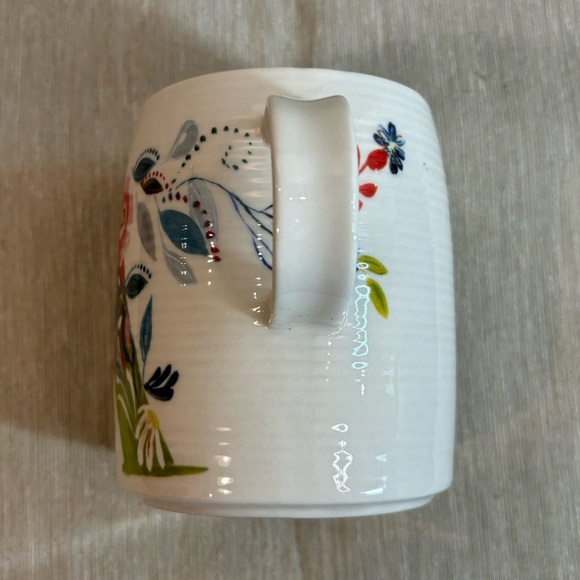ANTHROPOLOGIE Starla Hoffman Petal Palette Letter A mug - Picture 3 of 6